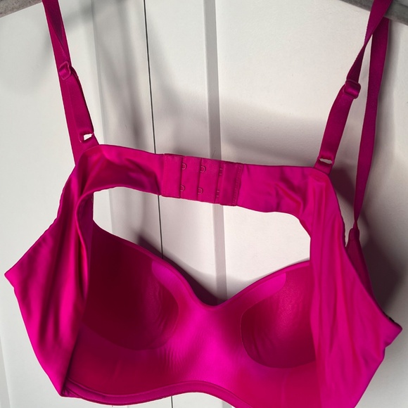 Victoria's Secret Hot Pink Leopard Balconette Bra Women's Size 38C - Picture 4 of 4